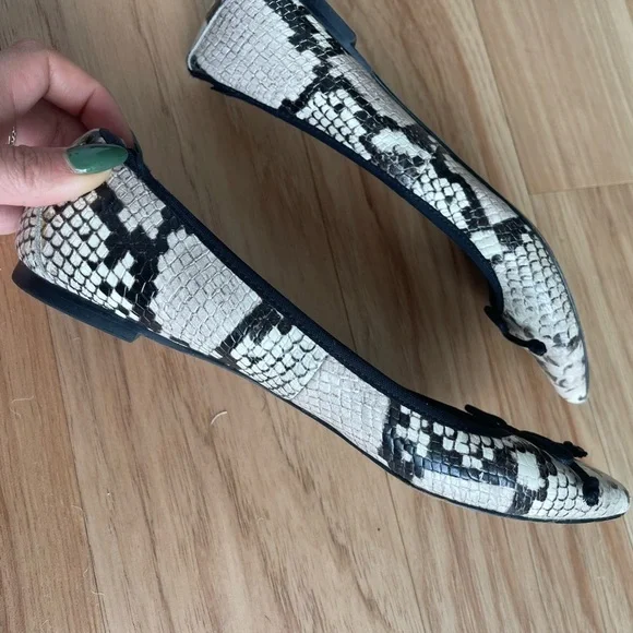 Banana Republic Snake Skin Bow Flats - Picture 7 of 7